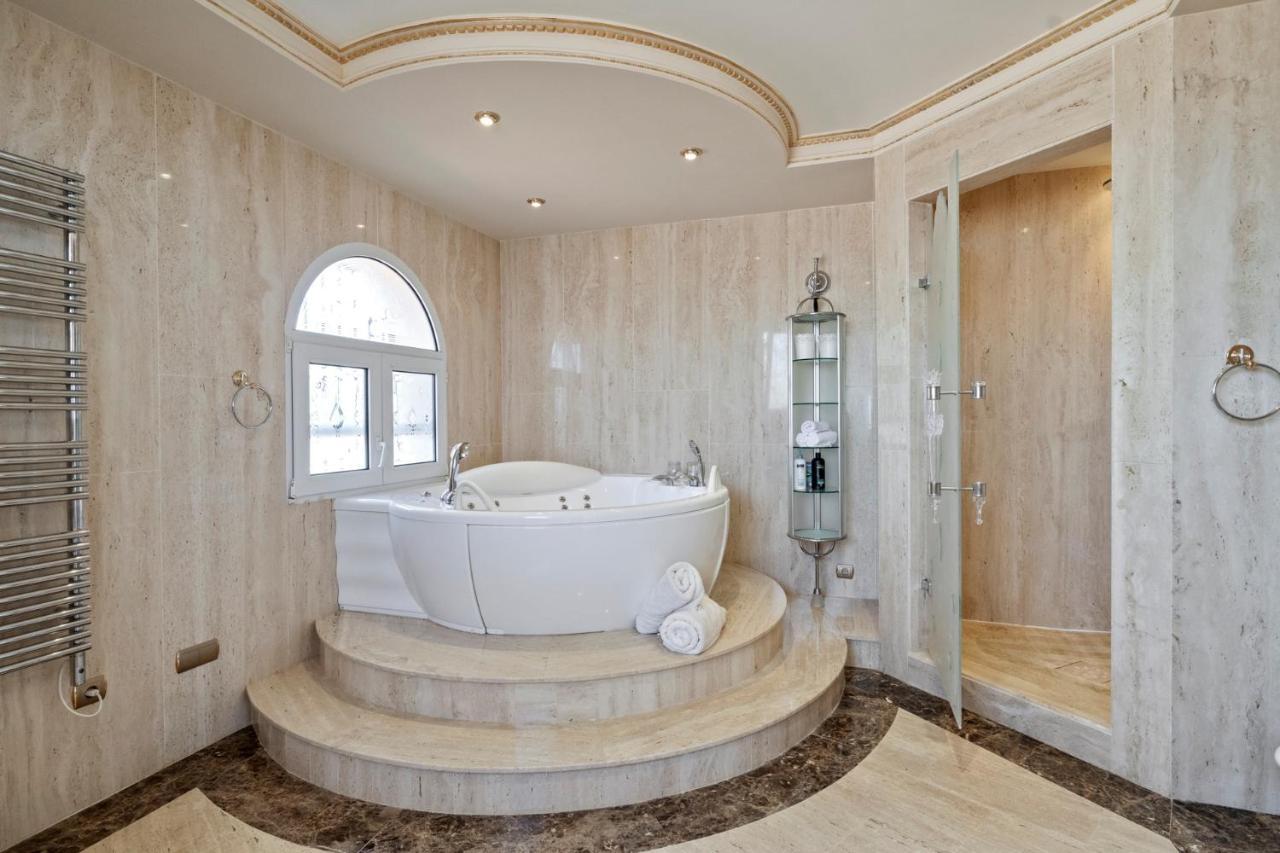 Luxury Villa Bellagio Estepona (Adults Only) المظهر الخارجي الصورة