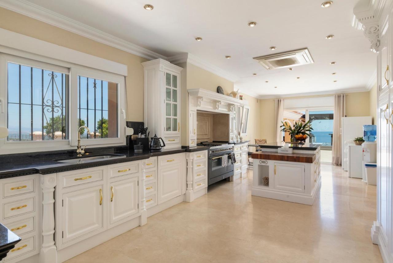 Luxury Villa Bellagio Estepona (Adults Only) المظهر الخارجي الصورة